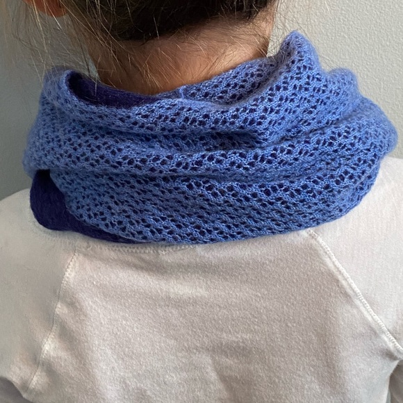 Reversible Infinity Scarf - Picture 2 of 8